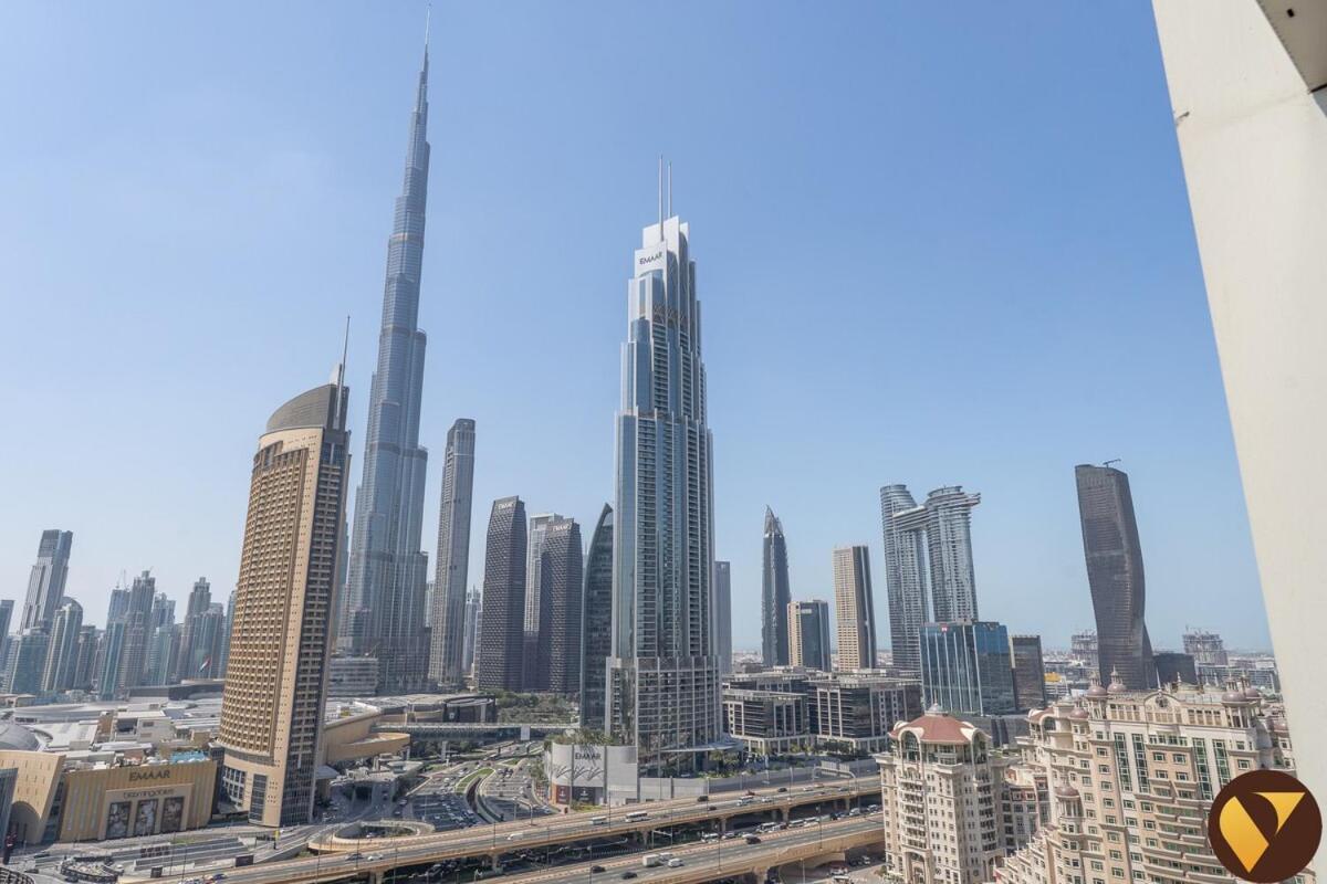 Downtown Views Ii - Vogue Two Bedroom With Balcony And Full Burj Khalifa View, Opposite Mall Skybridge Apartment Dubai